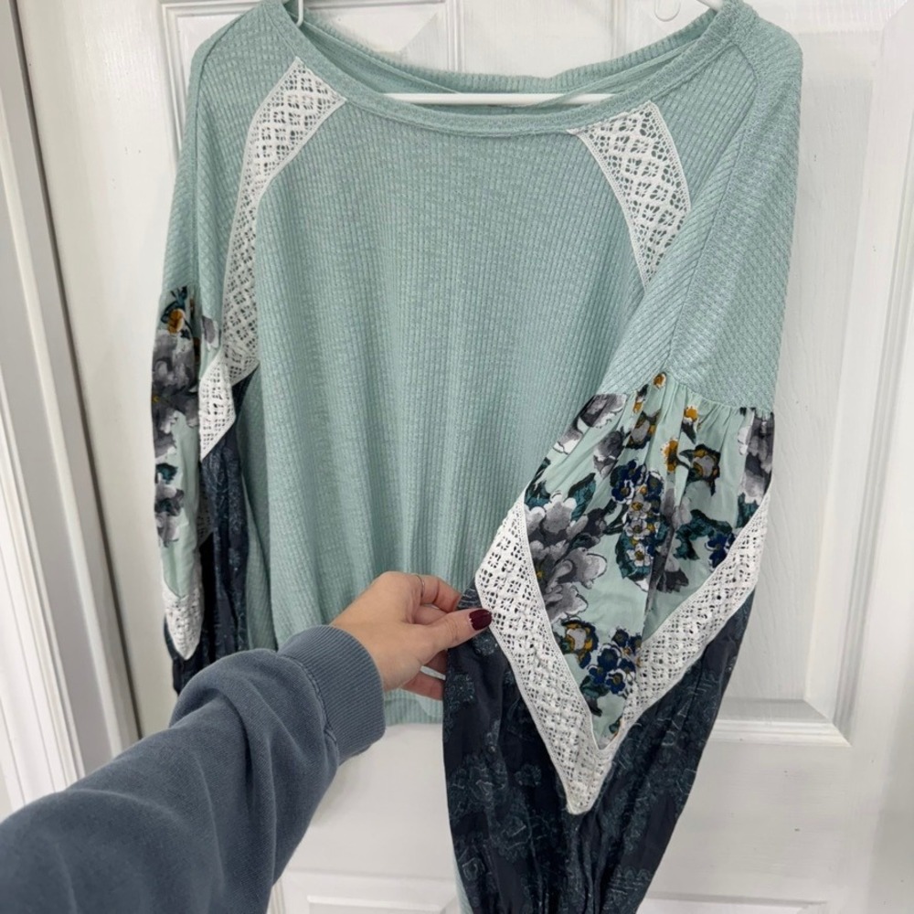 Free People Mixed Media Thermal Balloon Sleeve Top Mint Green Floral‎ Lace Boho - Picture 7 of 11
